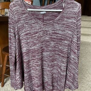 AE Maroon vneck long sleeve